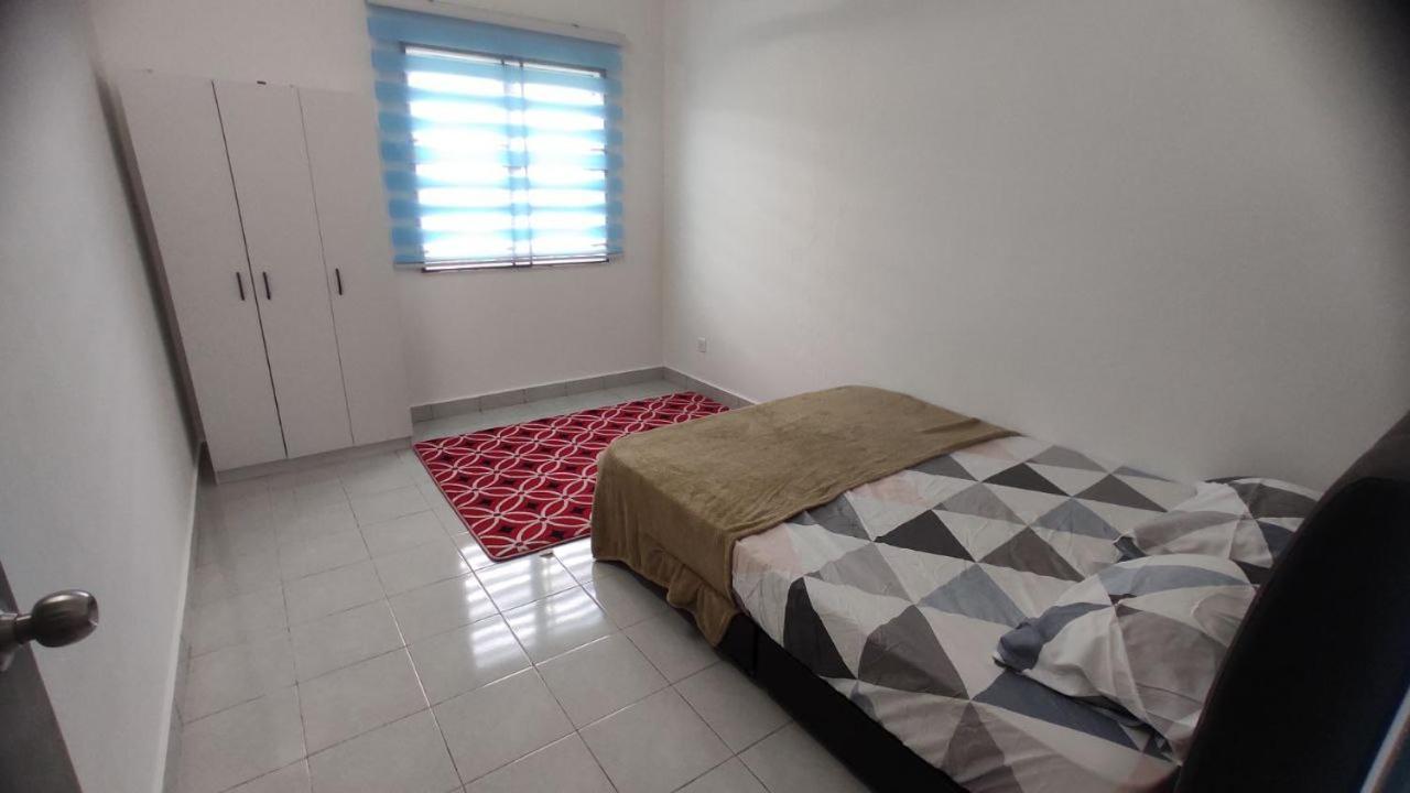 Aisya Homestay Bajet Karak Setia Buitenkant foto
